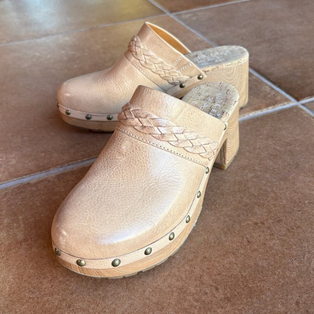 Kork-Ease Tilly Tan Leather Retro Style Platform Clog w Brass Stud Detail size 8 - Picture 13 of 15